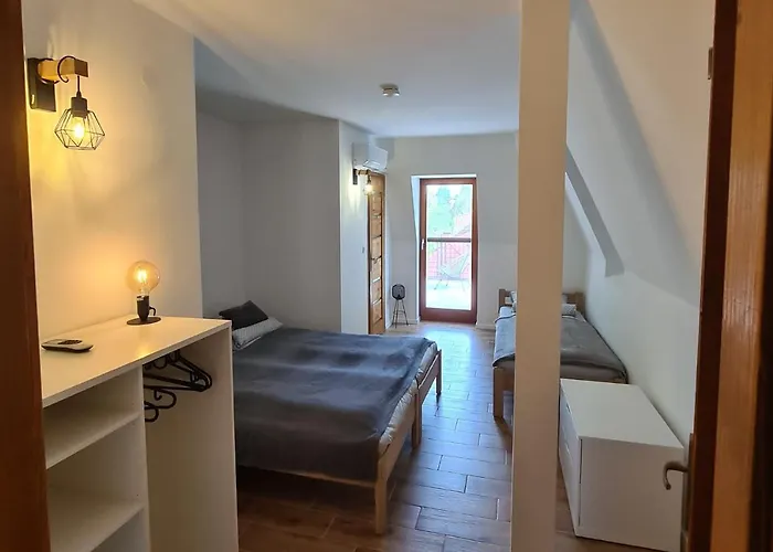 Mihelyuenk Πανσιόν Fonyód